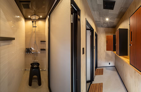 機能が備わったシャワー室